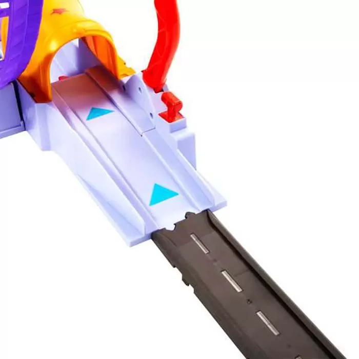 Mattel Games Disney And Pixar On The Road Showtime Loop Playset 3 Mattel Games Disney And Pixar On The Road Showtime Loop Playset - Image 3