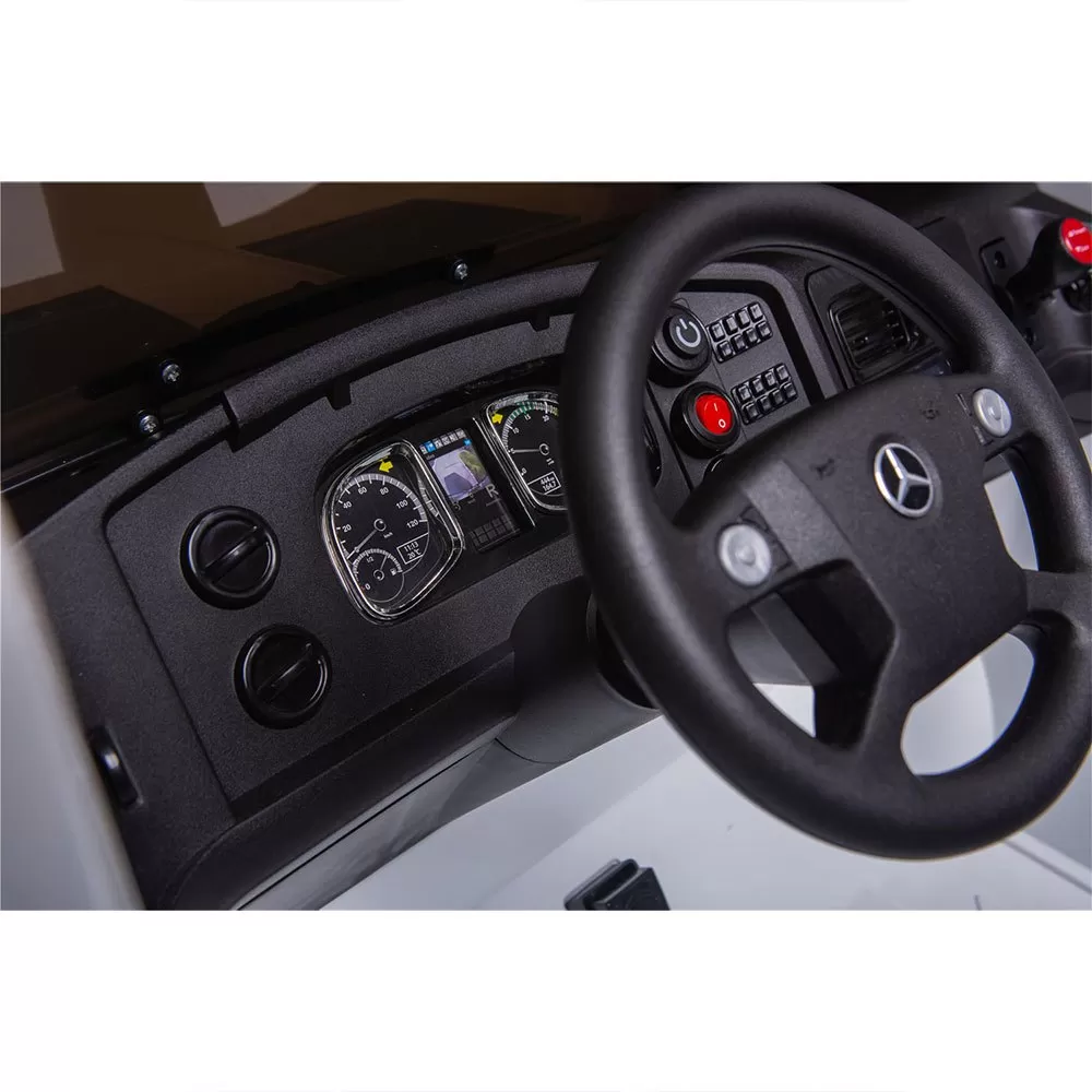 Mercedes Benz Truck 12V R/C Lights And Sounds 4 Mercedes Benz Truck 12V R/C Lights And Sounds - Image 4