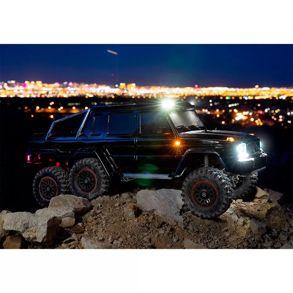 Traxxas TRX-6 Mercedes Benz G 63 AMG 6x6 Remote Control Car 14 Traxxas TRX-6 Mercedes Benz G 63 AMG 6x6 Remote Control Car - Image 14